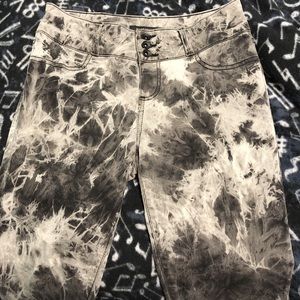 Hot Topic Blackheart skinny jeans.